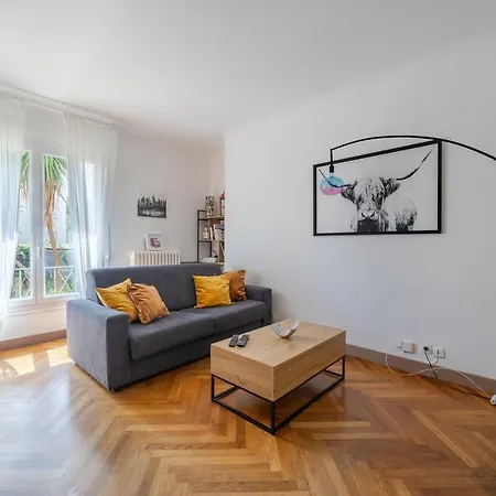 Proche Apartment *